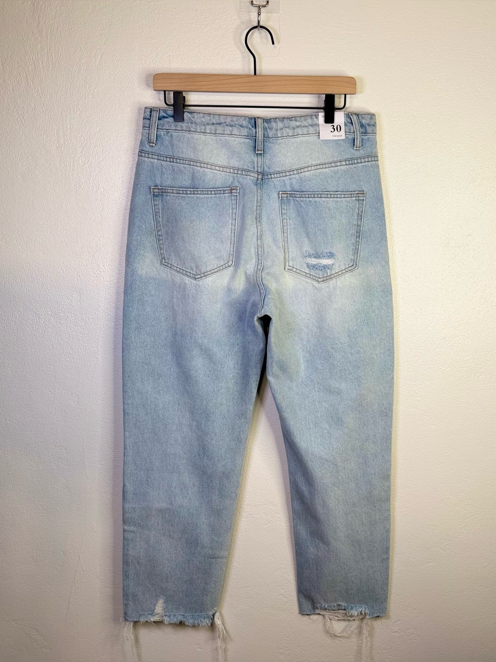 TNR Mid Rise Crop Mom Jeans Light-Wash 100% Cotton Women’s Size 30 Raw Hem